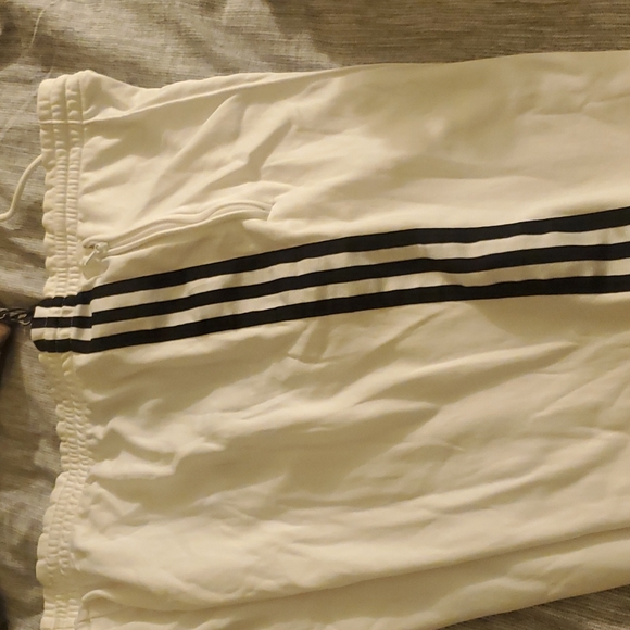 Adidas pants  long is 36 - Picture 3 of 4